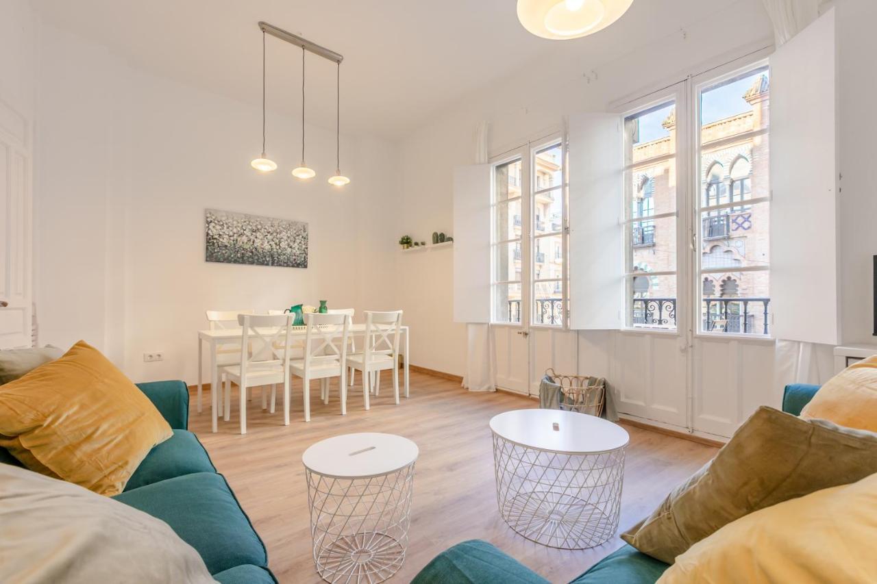 Avanti La Campana, Con Un Balcon Que Te Enamorara Del Ambiente De Sevilla Exterior foto